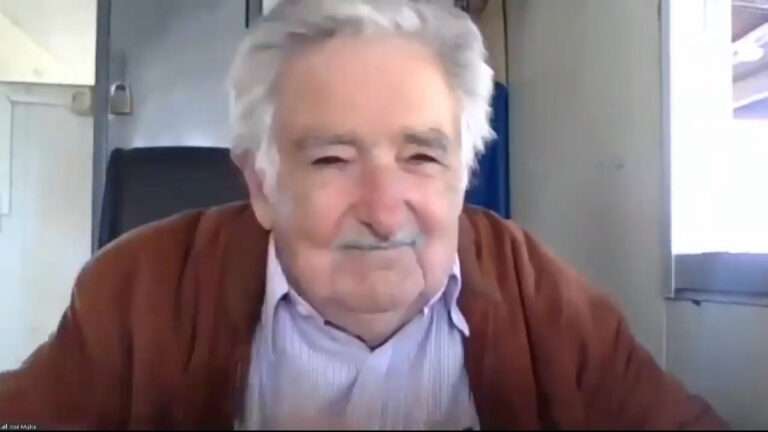Mujica “un paisano con algunas lecturas” ya es profesor honorario de la UNVM