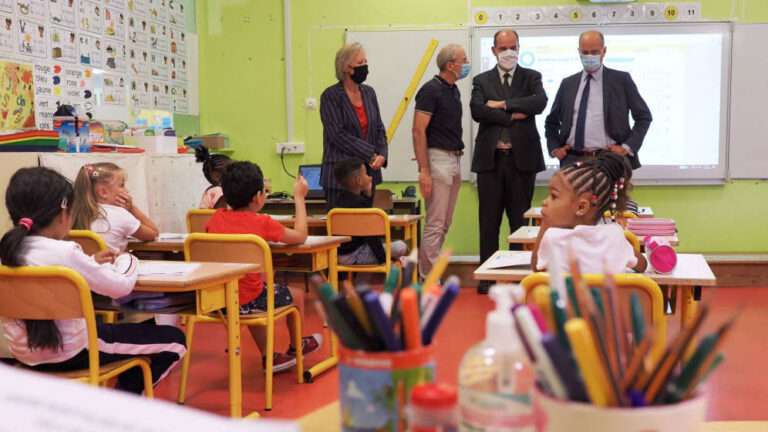 En Francia, con sus escuelas abiertas, habrá Cumbre por la Educación virtual