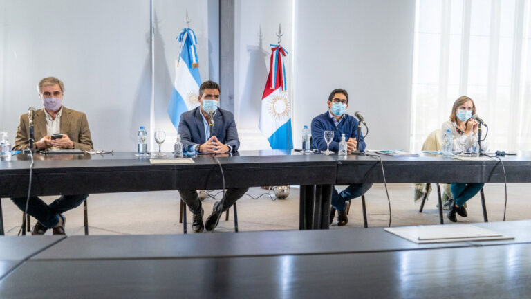 Gremios docentes universitarios rechazaron el aumento de un 33%