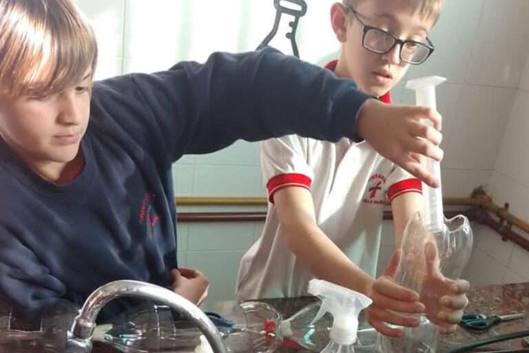 Grupo Trinitario: Encuentro de Clubes de Ciencia y Tecnología de la Provincia de Córdoba