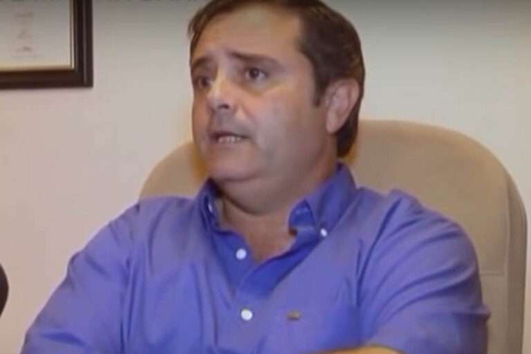 Docente denunciado designó a Silvano como su abogado y realizó una presentación espontánea