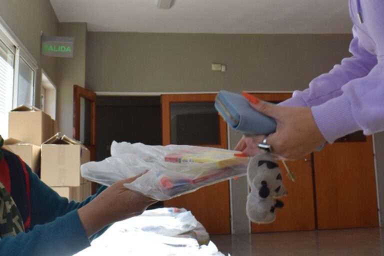 CENCAR Villa Nueva reclama que la Municipalidad los incluya en la entrega de útiles escolares