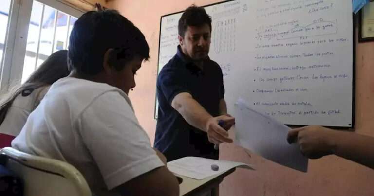 Docentes secundarios se pueden inscribir al curso de Ciudadanía Regional del Mercosur