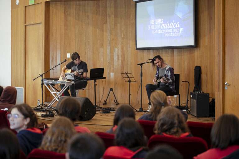 Aprender con rock nacional: una propuesta pedagógica para reconstruir la historia argentina