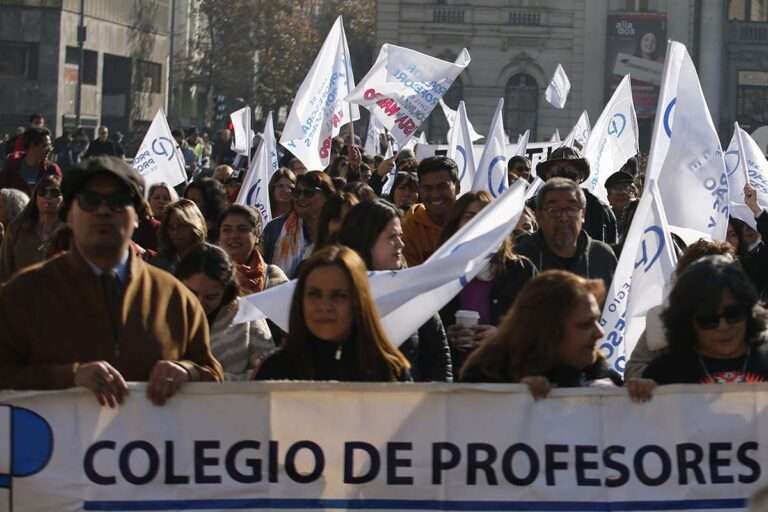 Educación en Chile: Colegio de Profesores va a un Paro Nacional “Ascendente”