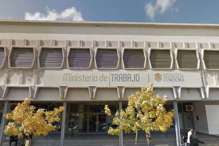 Salario docente: Trabajo dictó conciliación, UEPC y SADOP acataron
