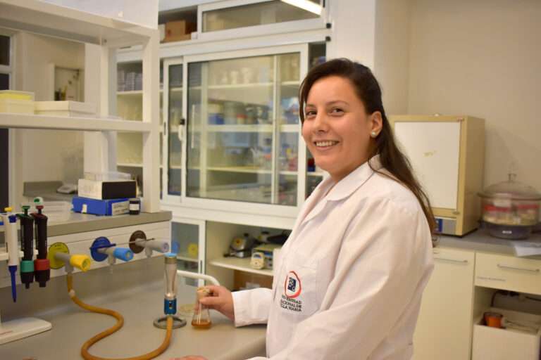 Docente de Alimentos de la UNVM ingresó al Conicet como investigadora