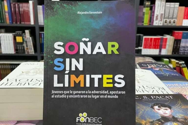 Jóvenes que le ganaron a la adversidad: presentan libro de FONBEC en Villa María