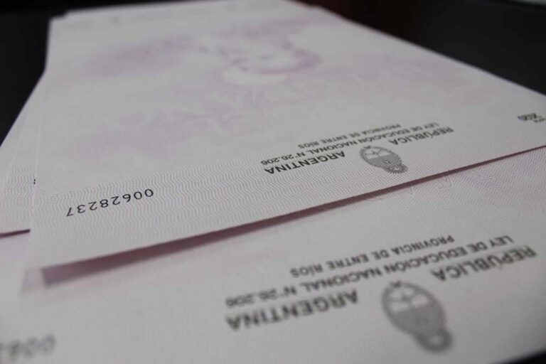 Nuevo sistema de Títulos Digitales para escuelas secundarias y superior de todo el país