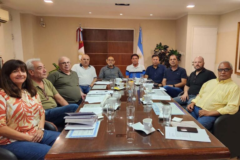 UEPC y SADOP, y todos los gremios estales de Córdoba, ratifican el rechazo a lo suba de aportes a APROSS