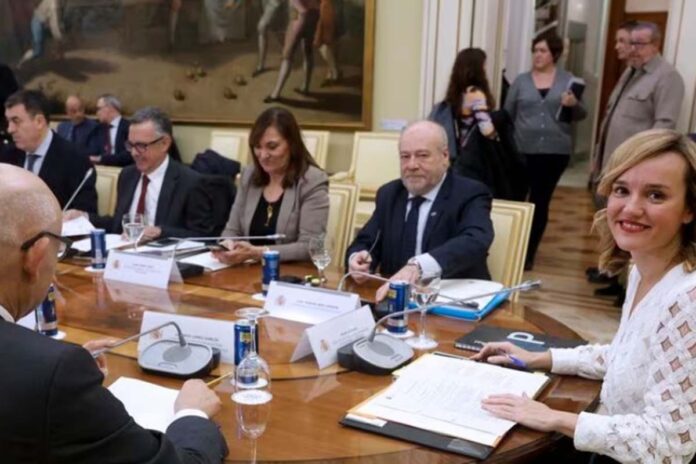 ministra educación españa