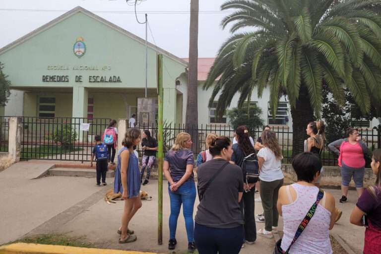 Escuela Remedios de Escalada: ratifican a la actual directora y buscan destino para Tissera