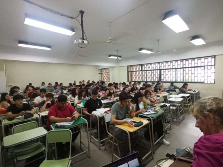 Ingeniería en Sistemas, la carrera más demandada de la UTN