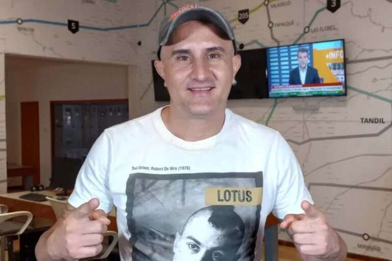 Conversatorios “¿América Latina se escribe a sí misma?: primera cita, el reconocido fotoperiodista Kaloian Santos