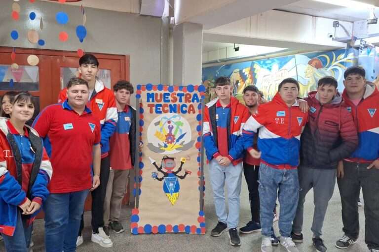 14ª Muestra Técnica del IPET 56 «Abraham Juárez»: Innovación y Compromiso Educativo