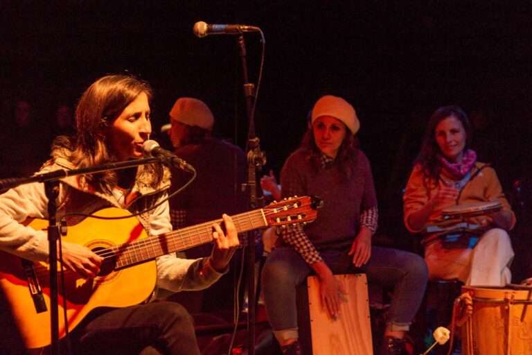 Una guitarreada propia: JAM de Mujeres Músicas en Villa María