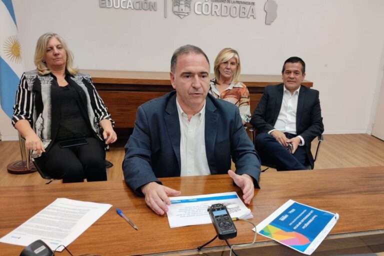 Circular 2025: Educación avanza en la organización del próximo ciclo lectivo