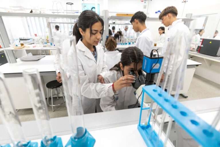 Reconocen saberes en estudios superiores a egresados de Escuelas Técnicas