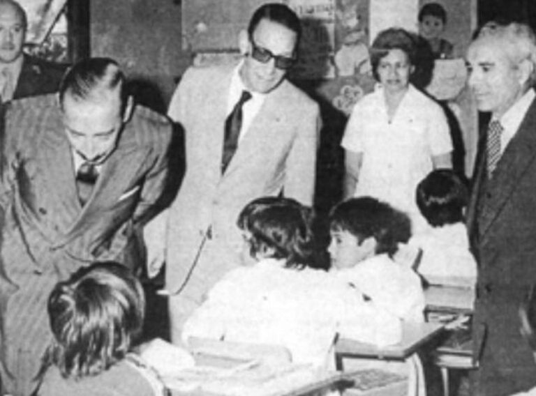 El padre del nuevo funcionario de Interior de Milei, fue ministro de Educación de Videla e ideó un manual para detectar subversivos