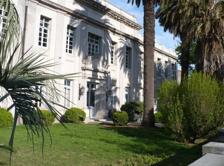Pesar en la comunidad de la Escuela del Trabajo: falleció un estudiante y se declaró duelo, sin aprobación de la superioridad