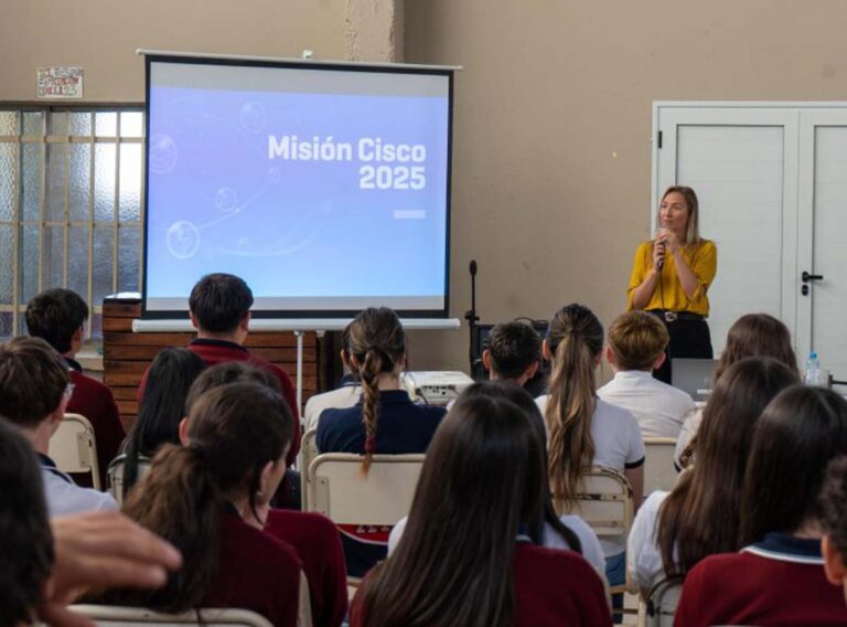 “Misión Cisco”: Estudiantes de secundaria podrán acceder a cursos de tecnología como formación práctica