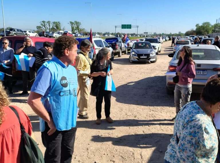 Salario docente: Gobierno le muestra la zanahoria a UEPC mientras analiza pedido de un adicional de fin de año