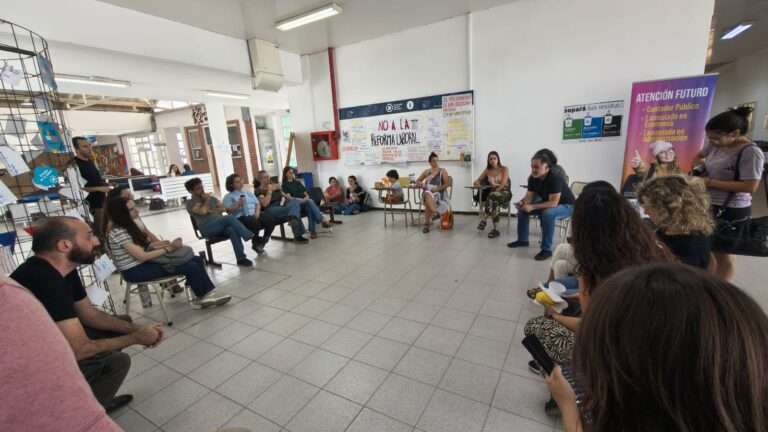 Rebelión de universitarios: Debatieron docentes, investigadores y estudiantes de la UNVM, previo al paro