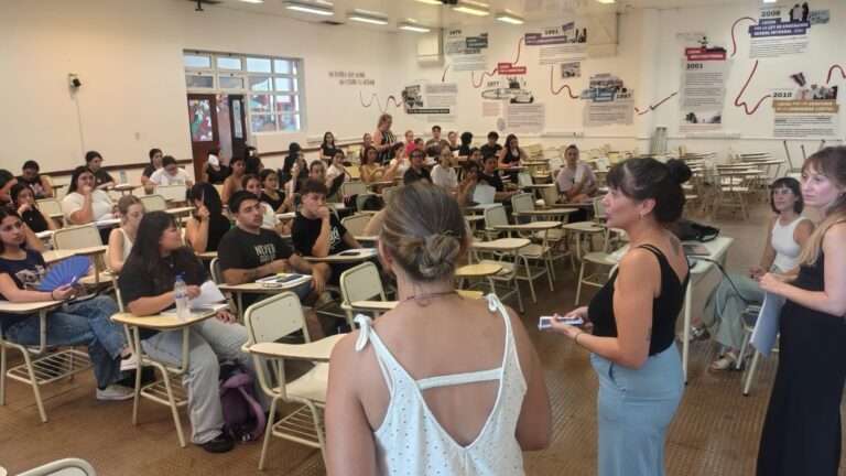 Presupuesto universitario: paro y concentración de la comunidad de UNVM frente al Rectorado