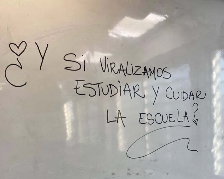 Desafío en Tik Tok: Otra amenaza anónima en un baño, ahora en el San Antonio