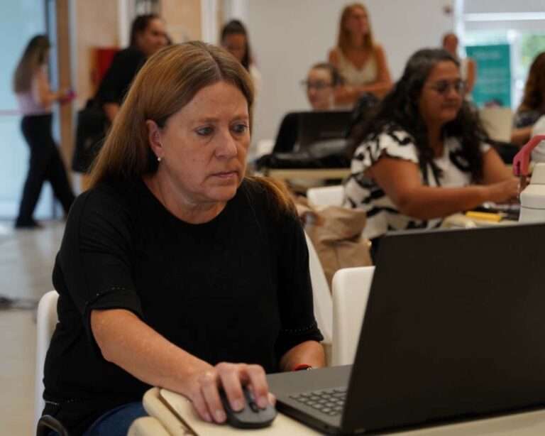 Taller autoasistido “IA para equipos directivos: claves tecnológicas y uso estratégico”: Abren inscripciones