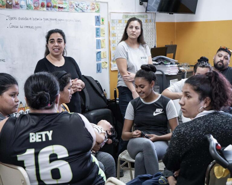 Talleres: Fortalecer el vínculo entre escuelas y familias