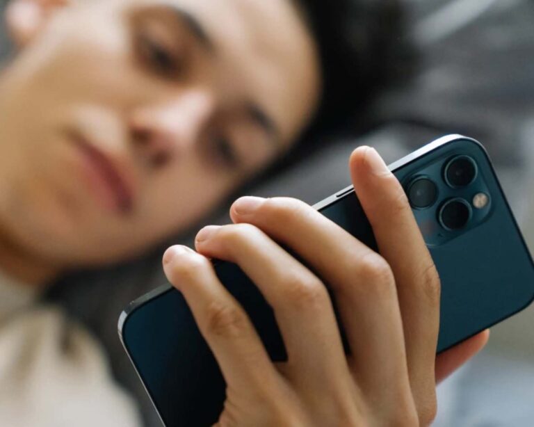 Protección de niñas, niños y adolescentes contra la adicción en entornos digitales: Ya hay un proyecto en el Congreso
