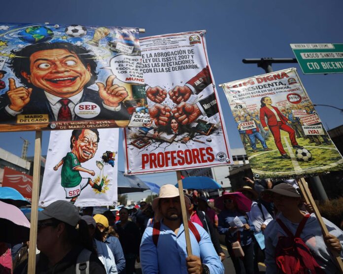 reclamo docente mexico
