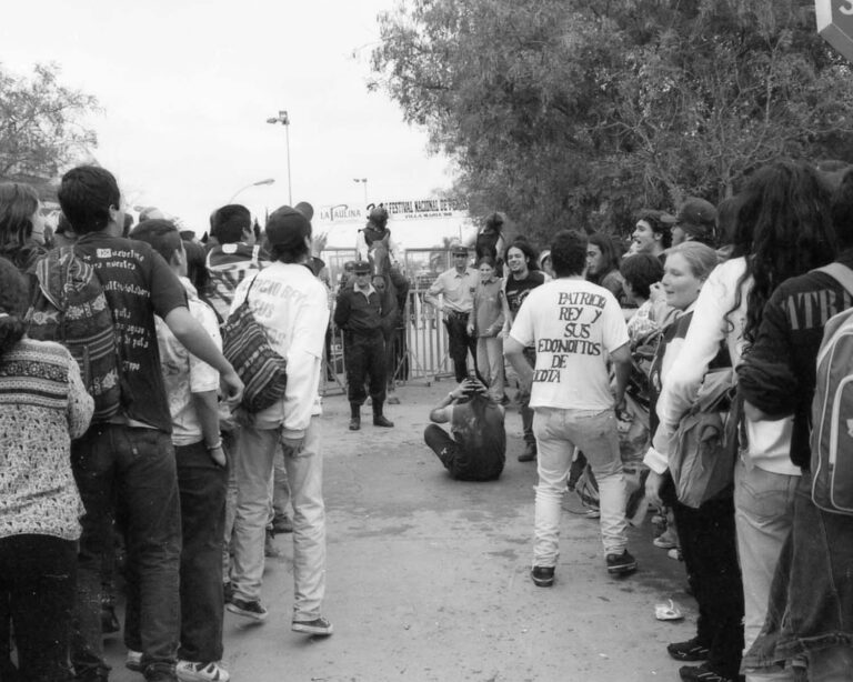 El “rockero de camisa”: con “la escucha en la literatura”, el “Indio” tuvo su homenaje en la UNVM