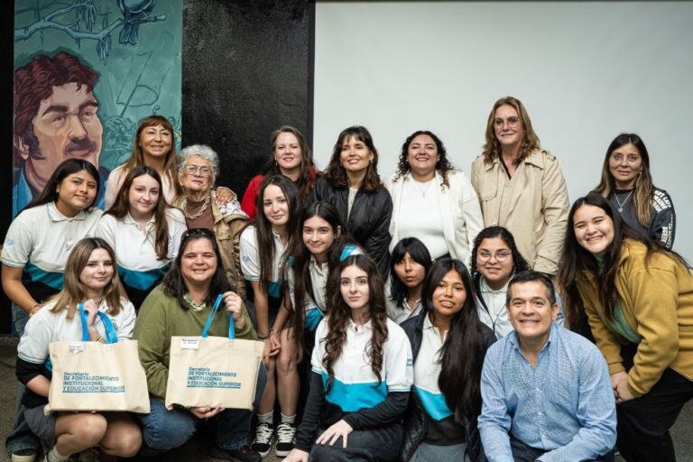 “Memoria e Identidad en Foco”: Estudiantes compartieron producciones sobre identidad y democracia