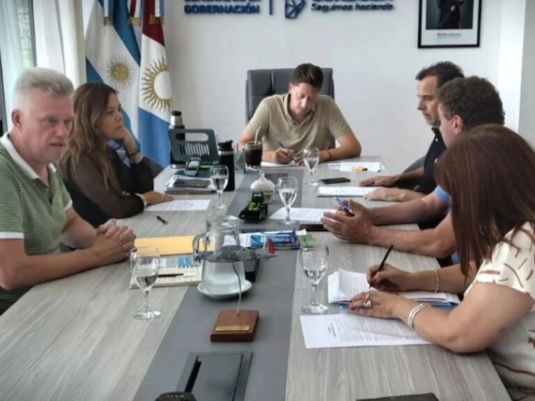 Salario docente: A horas de revisar el acuerdo, desde UEPC reafirman que “el salario no está alcanzando”